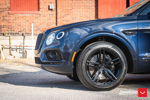 Фото дисков Vossen HF-1 Черный глянец на Bentley Bentayga