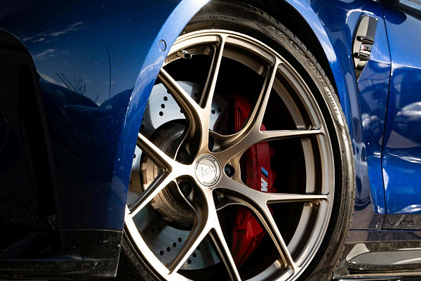 Фото дисков Bola FP2 Сатиновая шампань на BMW 4/M4 (G22/G82)