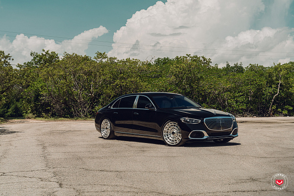 Фото дисков Vossen LC3-12 Глянцевый лак на Mercedes-Benz S-Class (W223)