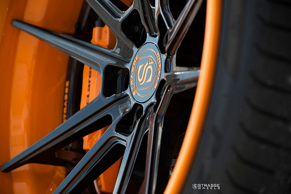 Фото дисков Strasse Wheels SV1 Deep Concave FS Другой цвет на McLaren 570S
