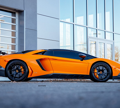 Фото дисков Strasse Wheels SM5R Deep Concave Monoblock на Lamborghini Aventador