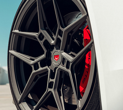 Фото дисков Vossen EVO-4R на Chevrolet Corvette C7