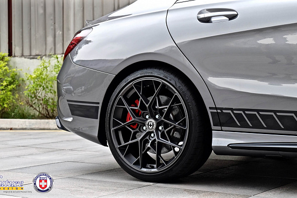 Фото дисков HRE FF11 Сатиновый графит на Mercedes-Benz CLA (C117, X117)