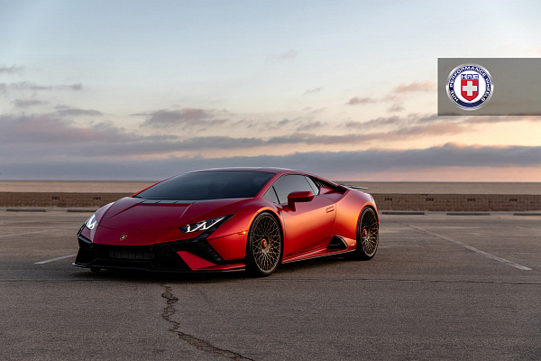 Фото дисков HRE 501M Черный сатин на Lamborghini Huracan