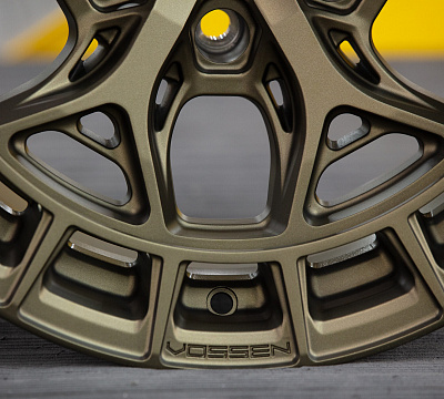 Vossen HFX-1 (6-Lug)