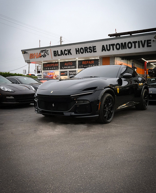Фото дисков PF14 R / RS Черный сатин на Ferrari Purosangue