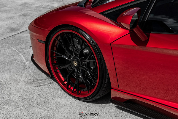 Фото дисков Anrky S3-X5 Черный глянец на Lamborghini Aventador
