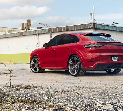 Фото дисков HRE 522M на Porsche Cayenne III
