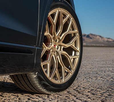 Фото дисков Vossen S17-01 на Audi Q8