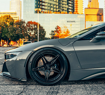 Фото дисков Strasse Wheels SV2 Deep Concave Duoblock на BMW i8