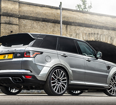 Фото дисков Kahn Pace Car на Range Rover Sport II