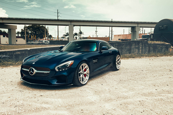 Фото дисков Brixton Forged PF7 Глянцевый лак на Mercedes-Benz AMG GT I