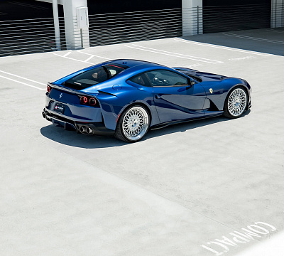 Фото дисков HRE 501 на Ferrari 812