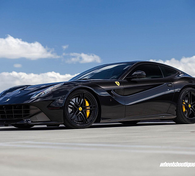 Фото дисков HRE S207 на Ferrari F12