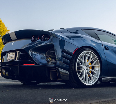 Фото дисков Anrky AN30 на Ferrari 812
