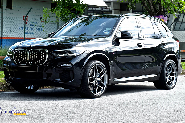 Фото дисков HRE FF11 Серебро на BMW X5/X5 M (G05/G18/F95)
