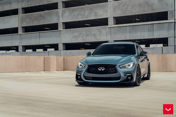 Фото дисков Vossen HF-7 Черный глянец на Infiniti Q50