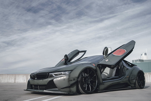 Фото дисков Savini SV80 Черный сатин на BMW i8