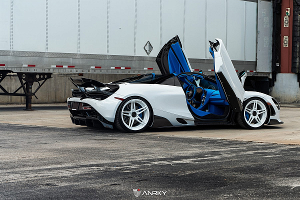 McLaren 720S