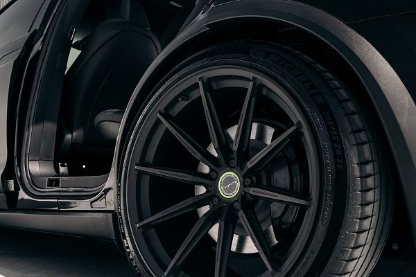 Фото дисков Brixton Forged R11-R Черный матовый на Tesla Model X