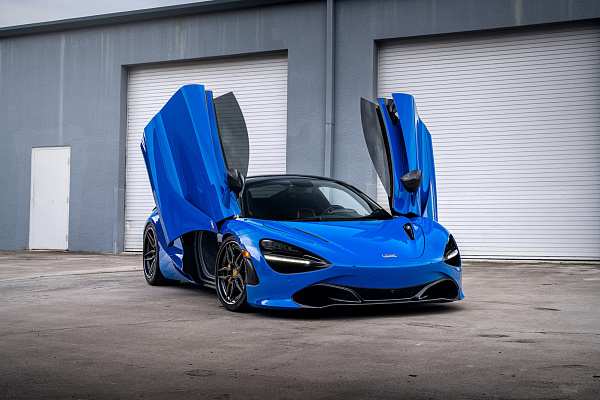 Фото дисков Strasse Wheels SV4 Deep Concave FS Черный сатин на McLaren 720S