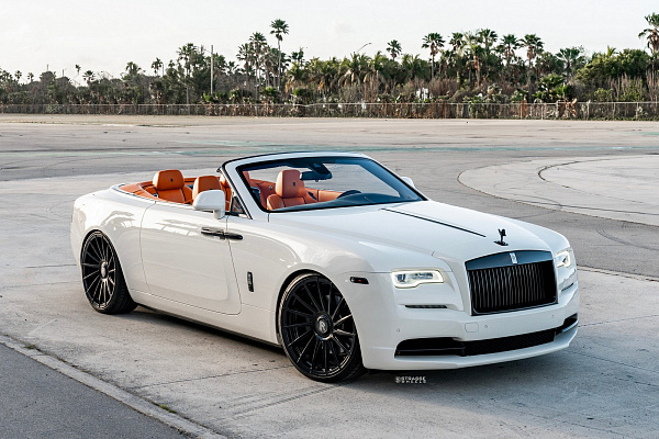 Фото дисков Strasse Wheels SV15T Deep Concave Duoblock RR Черный глянец на Rolls-Royce Ghost I