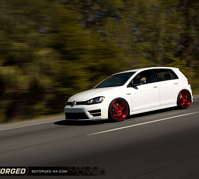 Фото дисков BC Forged RZ39 на Volkswagen Golf VII