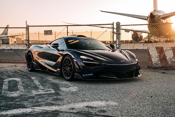 Фото дисков Brixton Forged CM6-RS Черный сатин на McLaren 720S