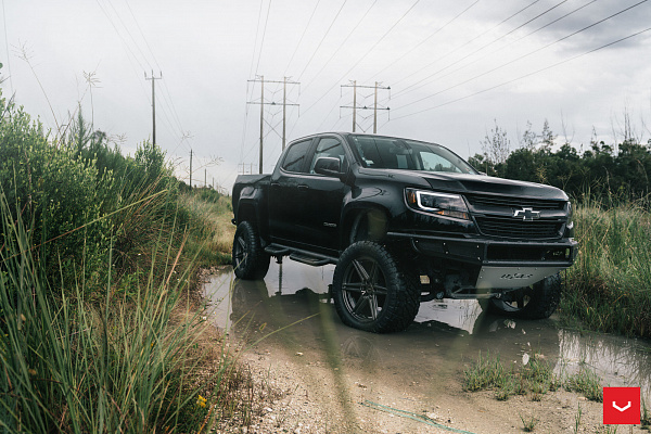 Фото дисков Vossen HF6-2 Сатиновый графит на Chevrolet Colorado