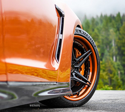 Фото дисков Strasse Wheels SV2T Deep Concave FS на Nissan GT-R