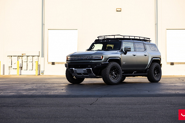 Фото дисков Vossen HFX-1 (8-Lug) Черный глянец на GMC Hummer EV