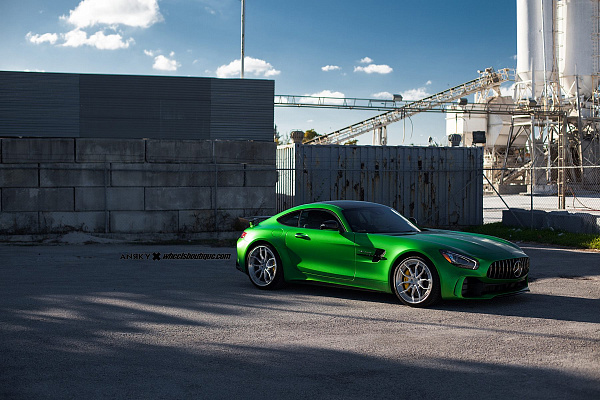 Фото дисков Anrky AN31 Глянцевый лак на Mercedes-Benz AMG GT I
