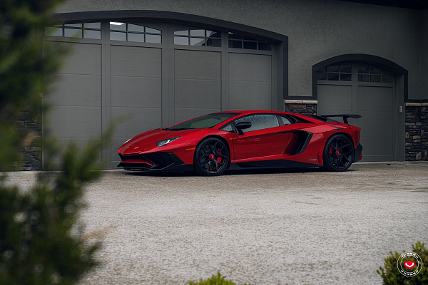 Фото дисков Vossen S21-01 Черный глянец на Lamborghini Aventador