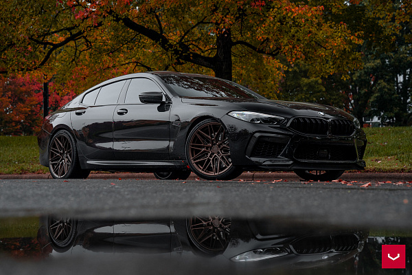 Фото дисков Vossen HF-7 Сатиновая темная бронза на BMW 8/M8