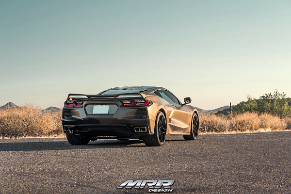 Фото дисков MRR M755 Черный глянец на Chevrolet Corvette C8