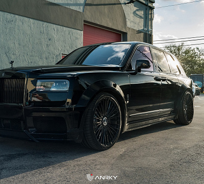Фото дисков Anrky RF-230 на Rolls-Royce Cullinan