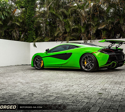 Фото дисков BC Forged RZ21 на McLaren 570S