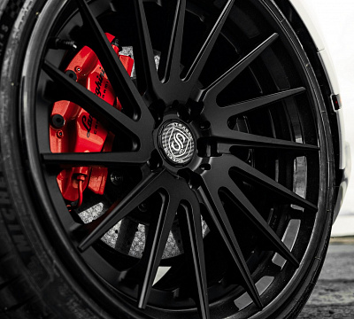 Фото дисков Strasse Wheels SV15T Deep Concave FS на Lamborghini Huracan