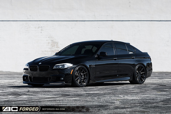 Фото дисков BC Forged HCS04 Глянцевый темный лак на BMW 5/M5 (F10)