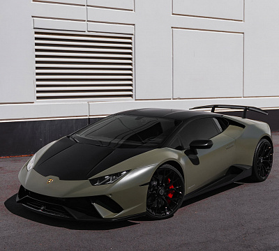 Фото дисков Brixton Forged PF10 на Lamborghini Huracan