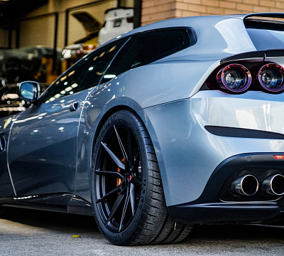 Фото дисков Vossen EVO-2 на Ferrari GTC4Lusso