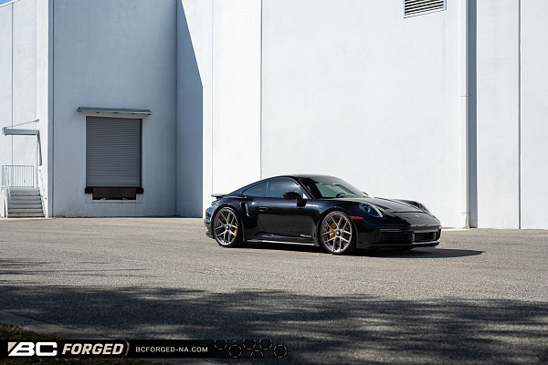Фото дисков BC Forged HCK196 Сатиновый тонированный лак на Porsche 911 VIII
