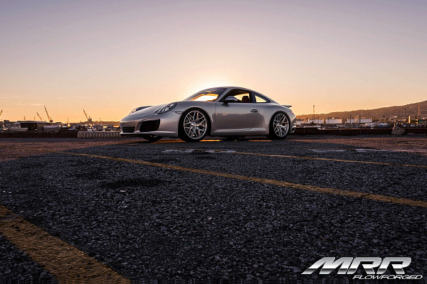 Фото дисков MRR FS01 Сатиновый лак на Porsche 911 VII