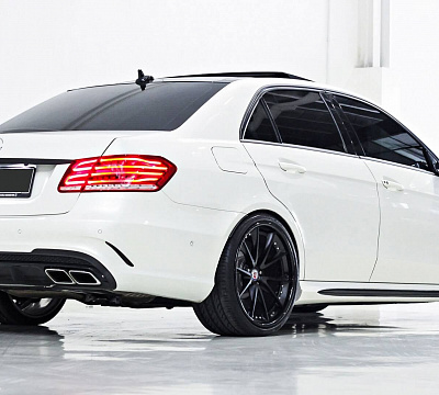 Фото дисков HRE S204 на Mercedes-Benz E-Class (W212, S212, C207)