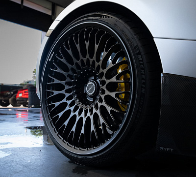 Фото дисков Brixton Forged TR20 на McLaren 720S