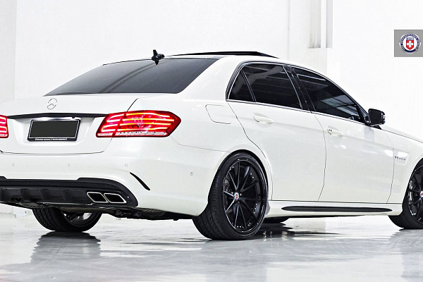 Фото дисков HRE S204 Черный сатин на Mercedes-Benz E-Class (W212, S212, C207)