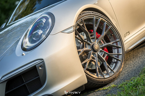 Фото дисков Anrky S2-X5 Глянцевый темный лак на Porsche 911 VII