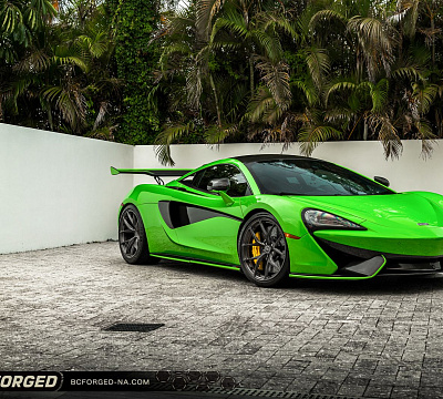 Фото дисков BC Forged RZ21 на McLaren 570S