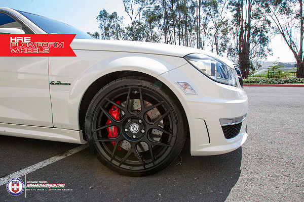 Фото дисков HRE FF01 Черный сатин на Mercedes-Benz C-Class (W204)