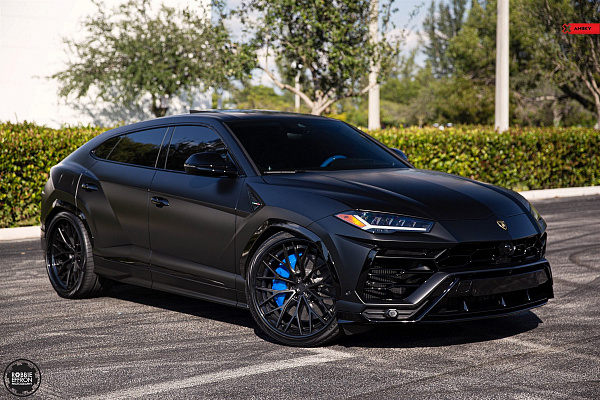Фото дисков Anrky AN30 Черный сатин на Lamborghini Urus